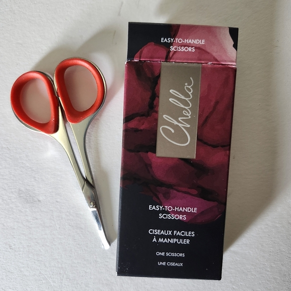 Chella Eyebrow Bundle:Tweezers, Eyelash Conditioner, Eyebrow Scissors Lip Crayon - Picture 2 of 16